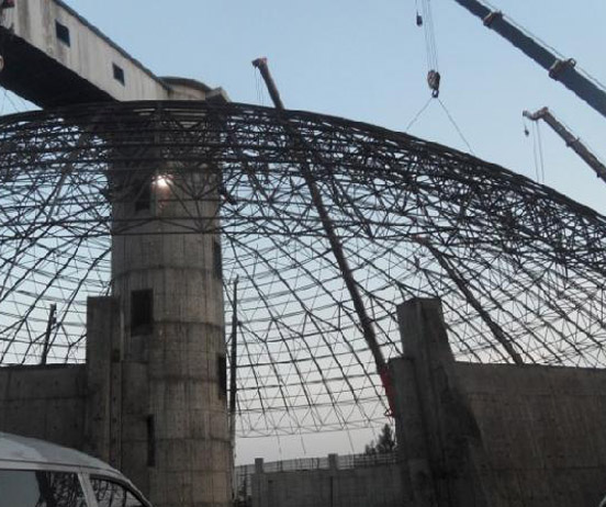 广汉网架分条或分块安装法